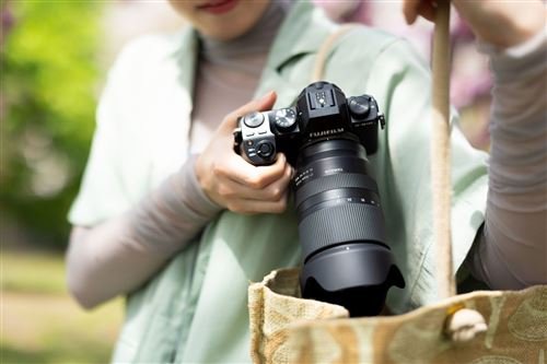 Objetivo sin espejo Tamron 17-70 mm f/2.8 Di III-A VC RXD negro para Fujifilm X - Imagen de 9